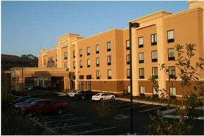 Отель Hampton Inn & Suites Laurel  Лорел